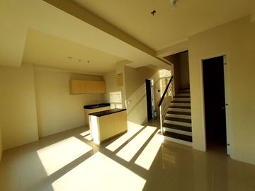 reopened 2br loft type condo for sale in BGC, Avida Towers Montane accross Upwtown Mall