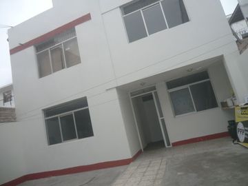 Oferta!!Vendo casa con vista a parque Maranga, amplísima !