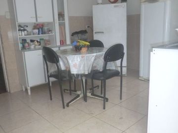 Oferta!!Vendo casa con vista a parque Maranga, amplísima !