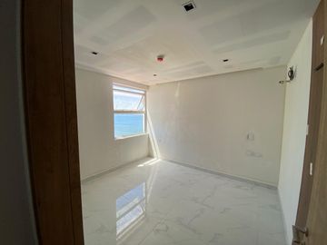 Venta de departamento a pie de playa en Mazatlán