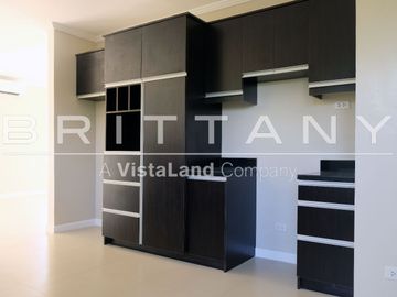 CAROLYN - READY FOR OCCUPANCY HOUSE AT GEORGIA CLUB STA. ROSA LAGUNA (BLOCK 1, LOT 40)