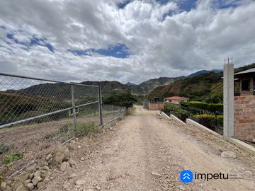 En venta terreno grande sector Cucanamá cerca del pueblo de Vilcabamba
