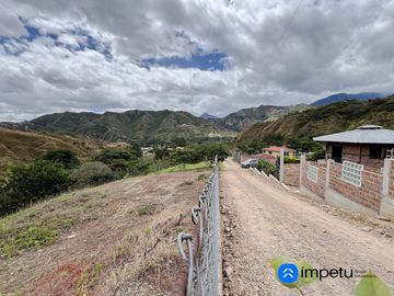 En venta terreno grande sector Cucanamá cerca del pueblo de Vilcabamba