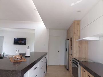 Se Vende Amplia Casa De Campo En Cañete Imperial