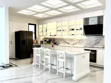 Rumah Townhouse Kemang Spek Sultan Siap Huni