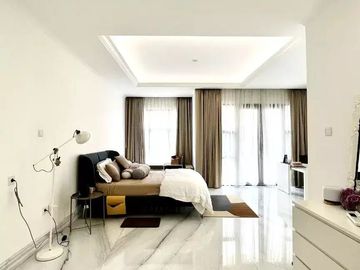 Rumah Townhouse Kemang Spek Sultan Siap Huni