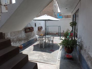 ¡Vendo Casa Super Amplia! - At 370 Urb. Pro Los Olivos