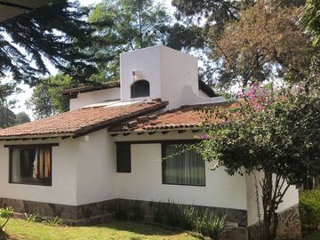 BONITA CASA EN VENTA CON EXCELENTE UBICACION