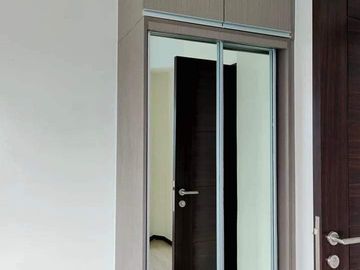 RENT TO OWN Condo unit at TRION TOWERS BGC near SM AURA MOVE in as fast as 30days 800K cash out only