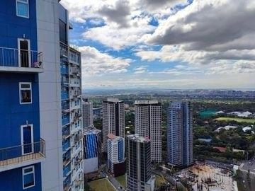 RENT TO OWN Condo unit at TRION TOWERS BGC near SM AURA MOVE in as fast as 30days 800K cash out only