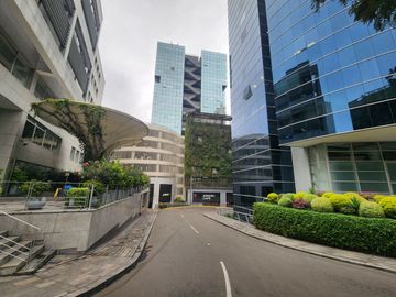 Oficinas Implementadas en La Torre Camino Real, San Isidro - 154 m²