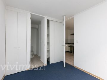 1 Dormitorio + 1 Baño en Estación Central, Metro las Rejas.