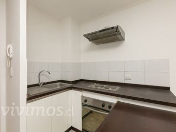 1 Dormitorio + 1 Baño en Estación Central, Metro las Rejas.