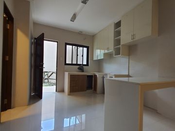 New Townhouses in Antipolo Valley for Sale