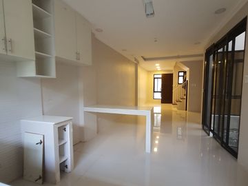 New Townhouses in Antipolo Valley for Sale