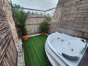 Eco Resort with potential for 20 bedrooms in Rayong