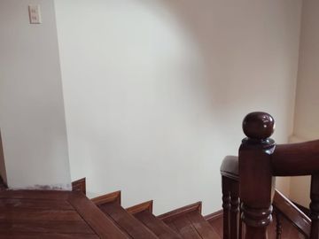 CASA INDEPENDIENTE EN VENTA. CON PISCINA EN FICOA. AMBATO