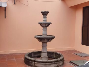 CASA INDEPENDIENTE EN VENTA. CON PISCINA EN FICOA. AMBATO