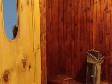 CASA INDEPENDIENTE EN VENTA. CON PISCINA EN FICOA. AMBATO