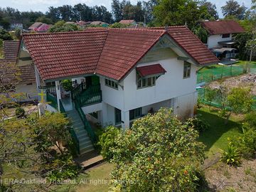 Lovely residence on Mae Ramphung beach.