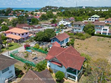 Lovely residence on Mae Ramphung beach.
