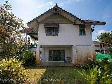 Lovely residence on Mae Ramphung beach.
