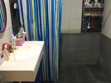 Rumah di Simpang Darmo Permai Selatan Siap Huni Termurah