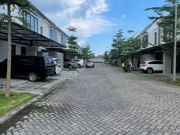 JUAL RUMAH 2 lantai Perum. Grand Harvest Kebraon Sby