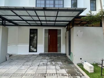 JUAL RUMAH 2 lantai Perum. Grand Harvest Kebraon Sby