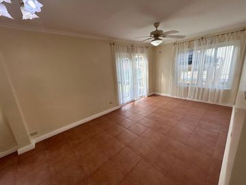 For Sale: 4 Bedrooms House in Highgrove Subdivision, Tagaytay