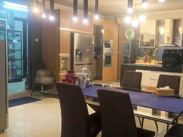 DIJUAL RUMAH MANYAR KARTIKA BESAR MEWAH 2,5LT DEKAT MERR KERTAJAYA SHM