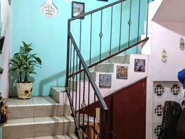 Rumah 2 Lantai Strategis di Harapan Indah Bekasi