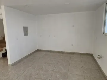 Casa Nueva en Venta, 3 Pisos Fracc. Camino Real, Mineral de La Reforma, Hidalgo.