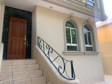 Exclusiva Casa con Ubicación Privilegiada cerca de la Minerva!