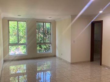 Exclusiva Casa con Ubicación Privilegiada cerca de la Minerva!