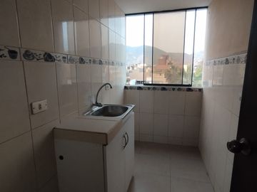 VENTA DE OCASIÓN AMPLIO DEPARTAMENTO EN EL RIMAC EN ZONA URBANIZADA!!!