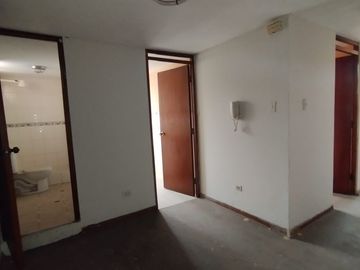 VENTA DE OCASIÓN AMPLIO DEPARTAMENTO EN EL RIMAC EN ZONA URBANIZADA!!!