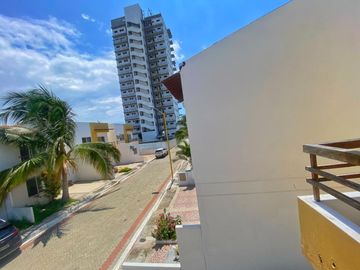 VENTA DE CASA EN URBANIZACIÓN PLAYA VILLAGE - KM 11.5 VÍA A DATA (ANNY)