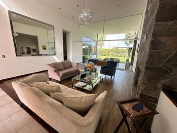 🏡☀️ HERMOSA CASA CON AMPLIOS AMBIENTES Y ZONAS SOCIALES DE LUJO