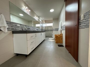 🏡☀️ HERMOSA CASA CON AMPLIOS AMBIENTES Y ZONAS SOCIALES DE LUJO