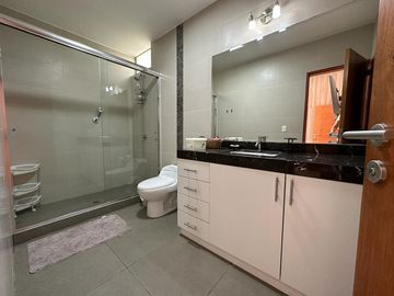 🏡☀️ HERMOSA CASA CON AMPLIOS AMBIENTES Y ZONAS SOCIALES DE LUJO