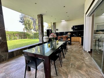 🏡☀️ HERMOSA CASA CON AMPLIOS AMBIENTES Y ZONAS SOCIALES DE LUJO