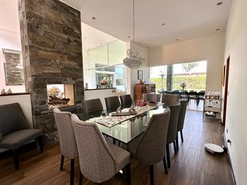 🏡☀️ HERMOSA CASA CON AMPLIOS AMBIENTES Y ZONAS SOCIALES DE LUJO
