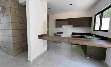 CASA DE TRES RECAMARAS EN CANCÚN ZONA SUR