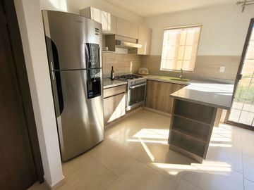 ¡Precios de preventa! Casa en venta al sur en Lucerna Residencial