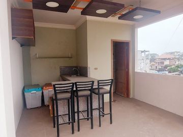 CASA DE VENTA EN LAS CRUCITAS, AV. ALEJANDRO CASTRO BENITEZ, PROVIDENCIA, MACHALA