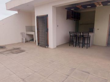 CASA DE VENTA EN LAS CRUCITAS, AV. ALEJANDRO CASTRO BENITEZ, PROVIDENCIA, MACHALA