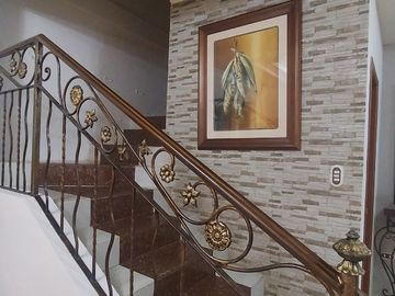 CASA DE VENTA EN LAS CRUCITAS, AV. ALEJANDRO CASTRO BENITEZ, PROVIDENCIA, MACHALA