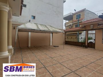 CASA DE VENTA EN LAS CRUCITAS, AV. ALEJANDRO CASTRO BENITEZ, PROVIDENCIA, MACHALA