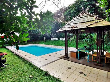 Rumah Cantik Lokasi Strategis Dijual Di Kemang Dalam Jakarta Selatan